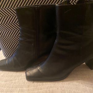 Heeled ankle boots
